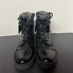 Tommy Hilfiger Dyan Lace-Up Winter Boots Women’s Size 9.5